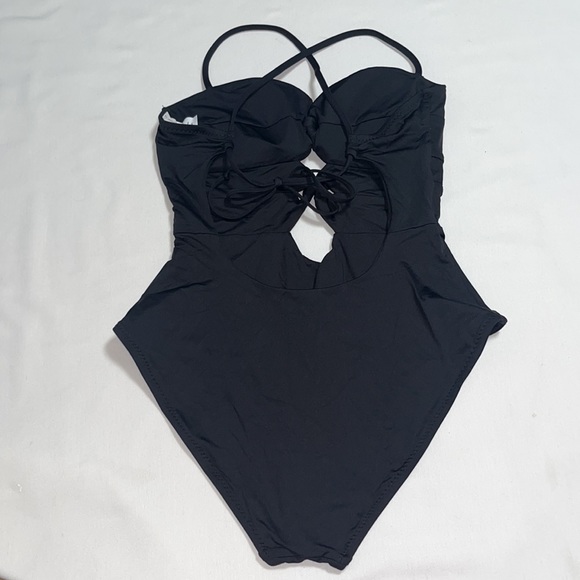 NWOT Becca Cutout X-Back One Piece
Swimsuit Sz LARGE - Picture 3 of 12